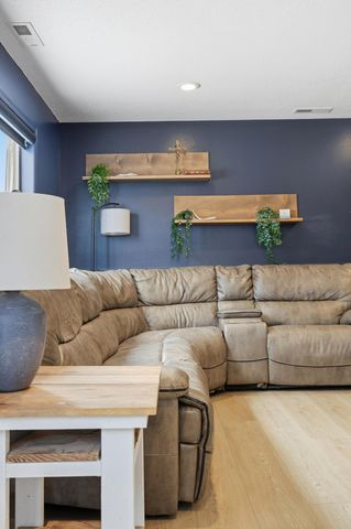 620 N Washington Avenue, Detroit Lakes, MN 56501