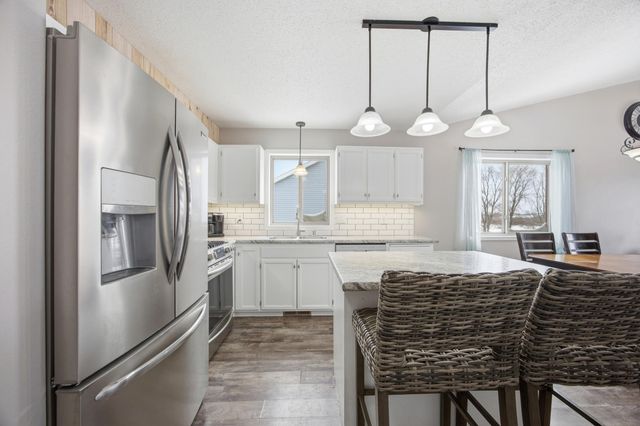 620 N Washington Avenue, Detroit Lakes, MN 56501