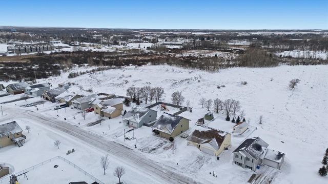 620 N Washington Avenue, Detroit Lakes, MN 56501