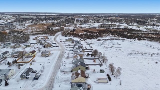 620 N Washington Avenue, Detroit Lakes, MN 56501