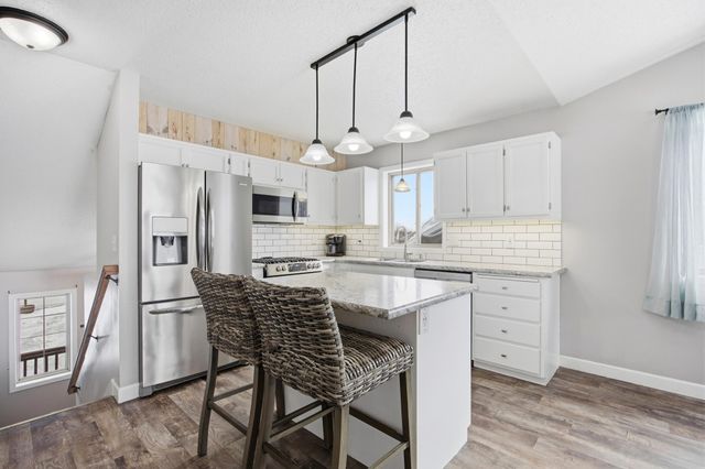 620 N Washington Avenue, Detroit Lakes, MN 56501