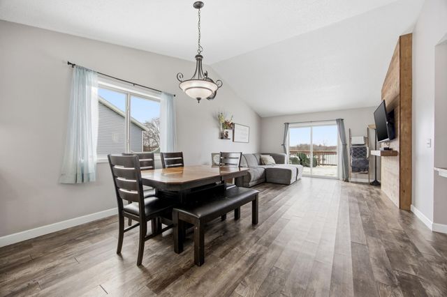 620 N Washington Avenue, Detroit Lakes, MN 56501