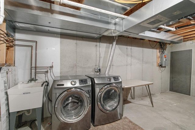 3725 Basalt Lane, Madison, WI 53719