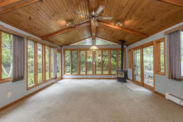 N47W27080 Greenhill COURT, Pewaukee, WI 53072