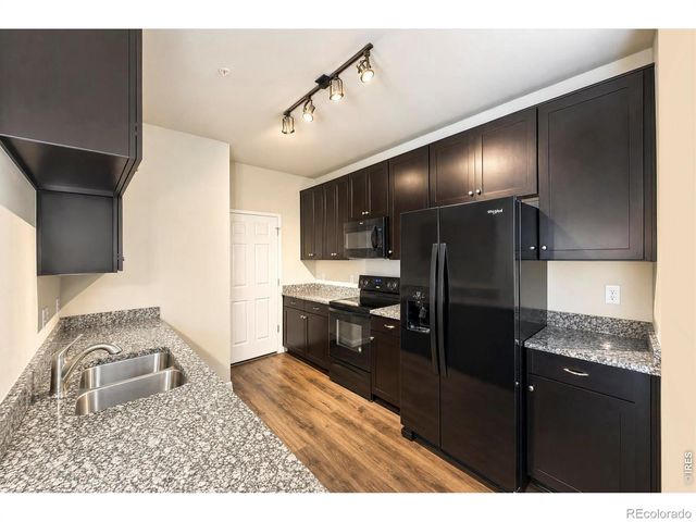 804 Summer Hawk Drive 8104, Longmont, CO 80504