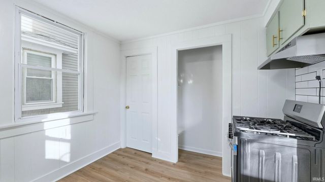 1307 W Wildwood Avenue, Fort Wayne, IN 46807