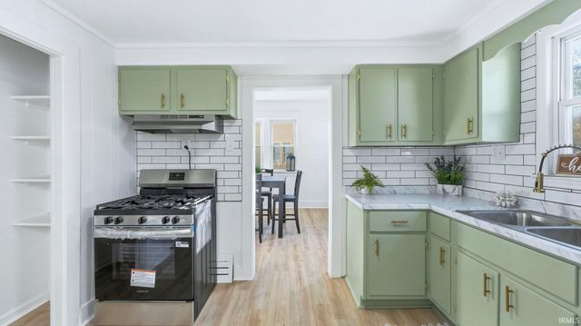 1307 W Wildwood Avenue, Fort Wayne, IN 46807