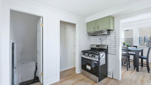 1307 W Wildwood Avenue, Fort Wayne, IN 46807