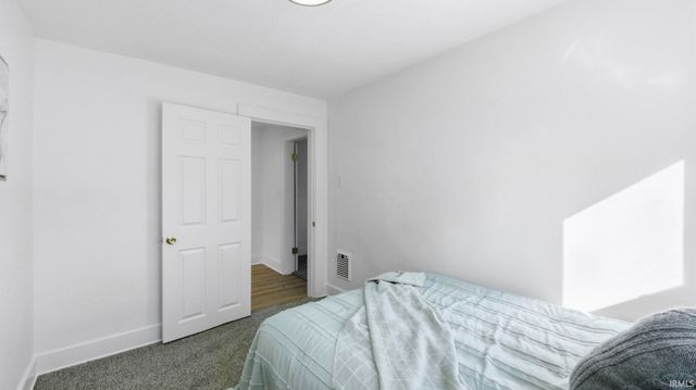 1307 W Wildwood Avenue, Fort Wayne, IN 46807