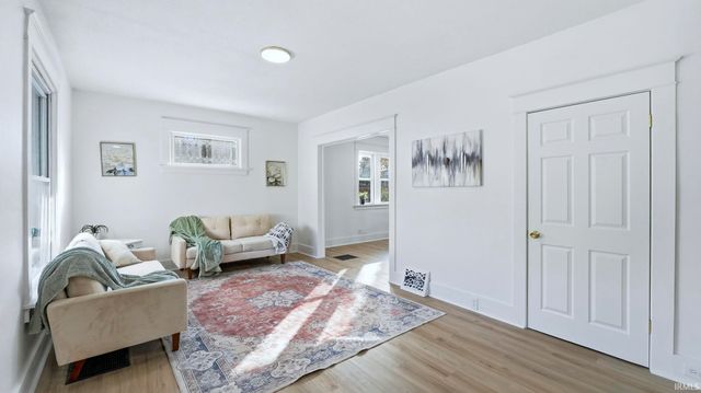 1307 W Wildwood Avenue, Fort Wayne, IN 46807