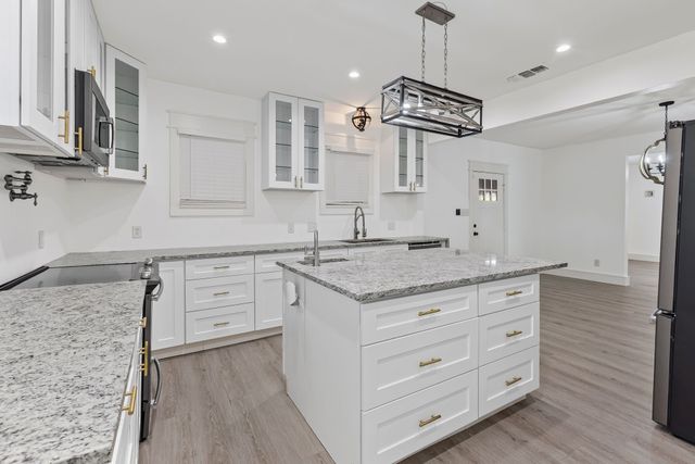 509 Maple Street, Commerce, TX 75428