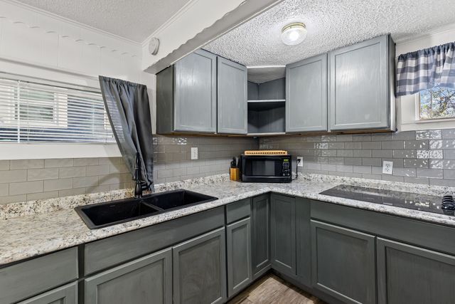 509 Maple Street, Commerce, TX 75428