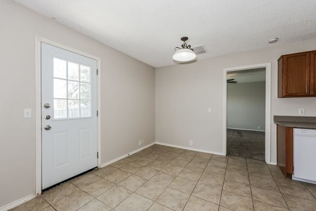 1600 Shady Shores Drive, Glenn Heights, TX 75154