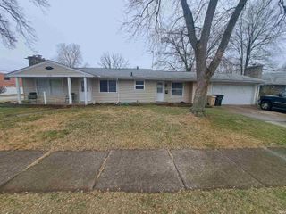 231 S Holiday Drive, South Bend, IN 46615