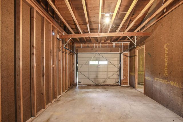 1007 Kimbro ST, Taylor, TX 76574