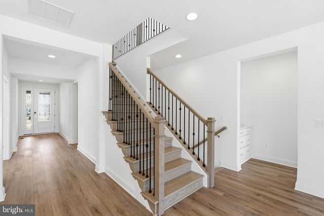 104 RHODODENDRON CT, Lake Frederick, VA 22630
