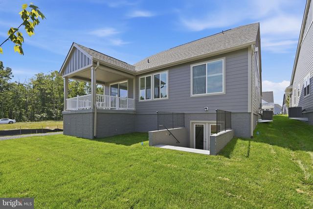 104 RHODODENDRON CT, Lake Frederick, VA 22630