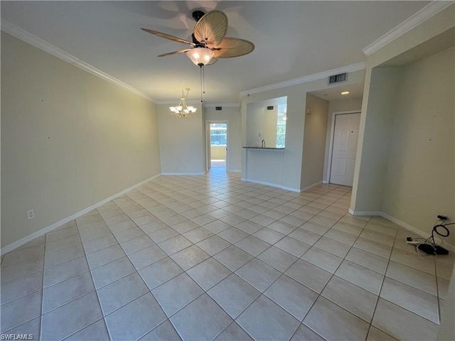 6368 Huntington Lakes CIR 102, Naples, FL 34119