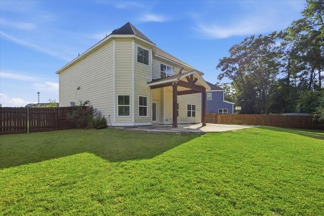 136 Ridgecrest Loop, Dothan, AL 36301