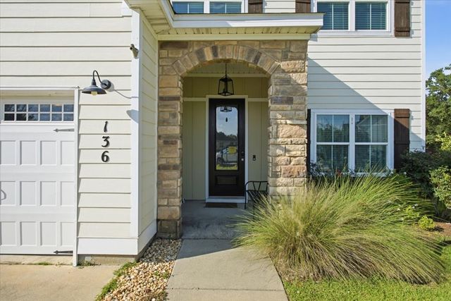 136 Ridgecrest Loop, Dothan, AL 36301