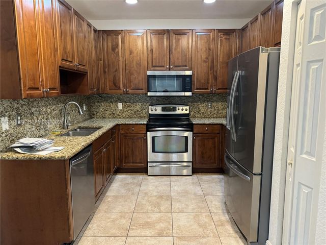 9763 Darlington Pl 9763, Cooper City, FL 33328