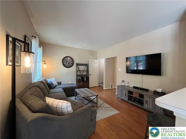 147 Susquehanna Trail, Allentown City, PA 18104