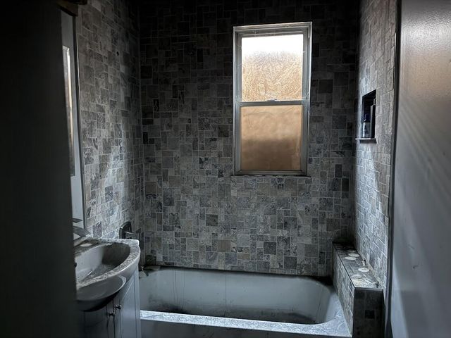 2922 17th STREET, Milwaukee, WI 53206