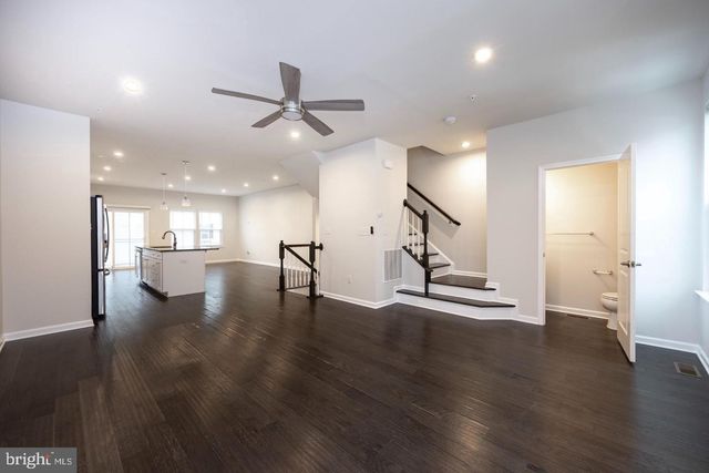 602 HOLYWELL DR, Malvern, PA 19355