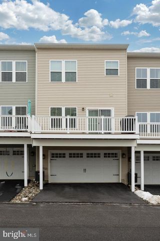 602 HOLYWELL DR, Malvern, PA 19355