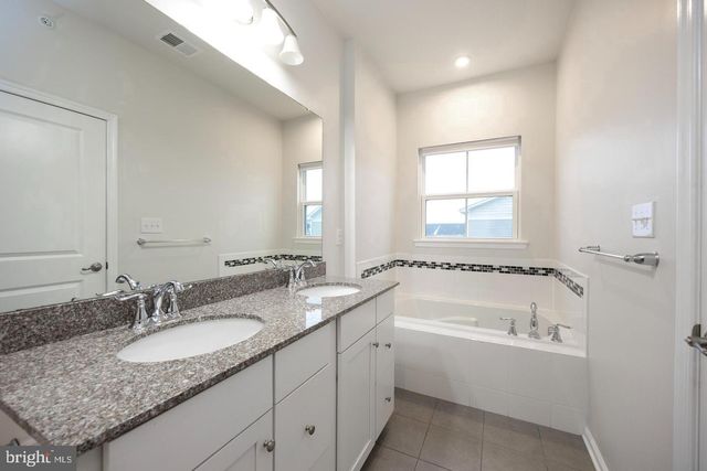 602 HOLYWELL DR, Malvern, PA 19355