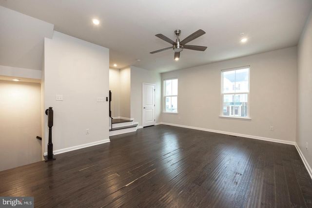 602 HOLYWELL DR, Malvern, PA 19355