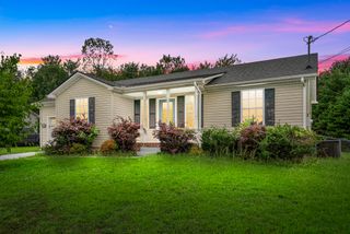 1044 Bush Ave, Oak Grove, KY 42262