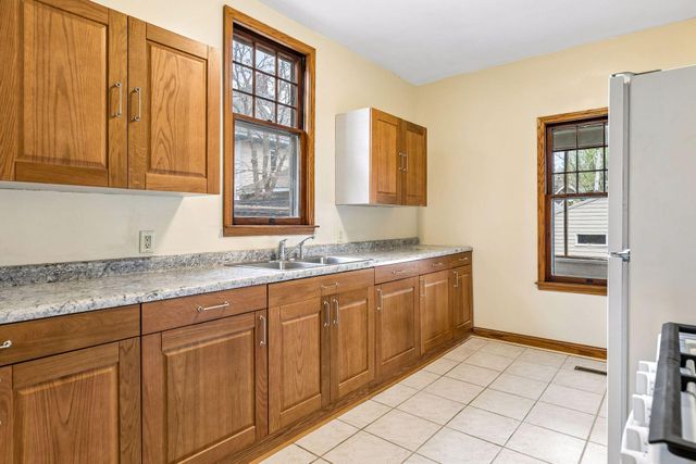 794 Randolph Avenue, Saint Paul, MN 55102