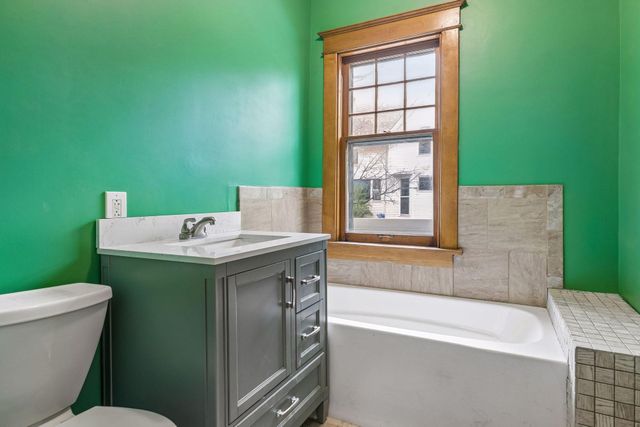 794 Randolph Avenue, Saint Paul, MN 55102
