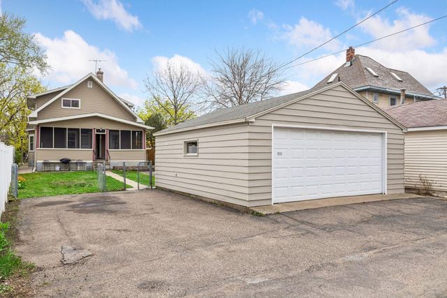 794 Randolph Avenue, Saint Paul, MN 55102