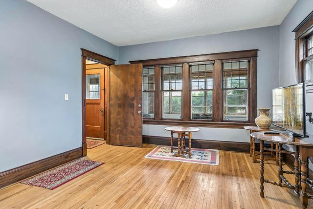 794 Randolph Avenue, Saint Paul, MN 55102