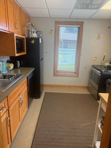 7030 Centennial Drive, Tinley Park, IL 60477