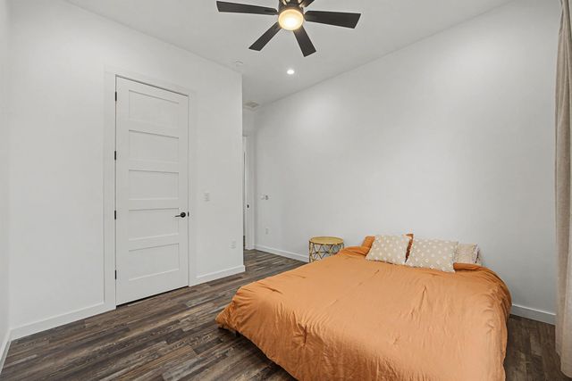 1006 4th ST, Lockhart, TX 78644