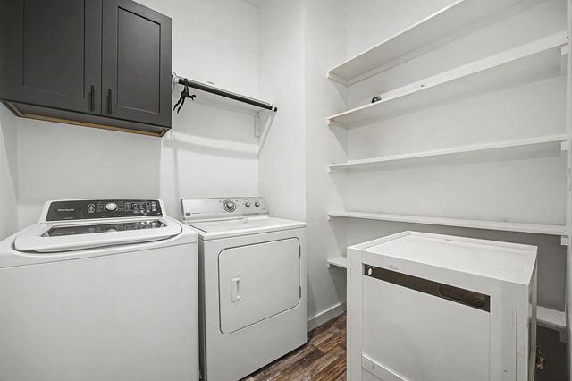 1006 4th ST, Lockhart, TX 78644