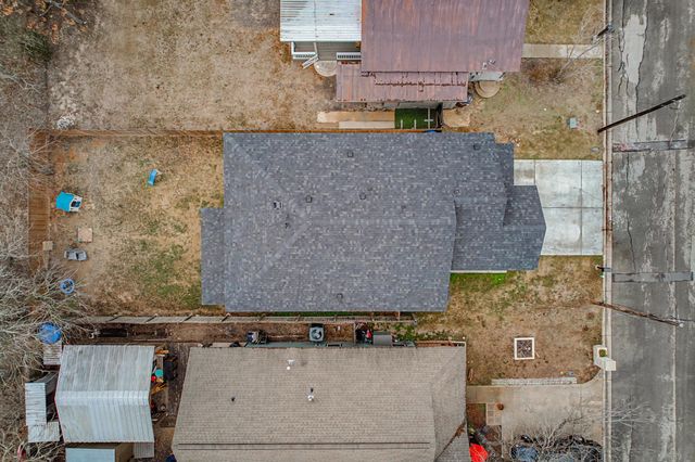 1006 4th ST, Lockhart, TX 78644