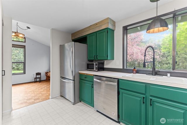 12921 208th Avenue Ct E, Bonney Lake, WA 98391
