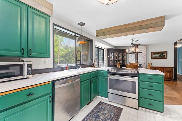 12921 208th Avenue Ct E, Bonney Lake, WA 98391