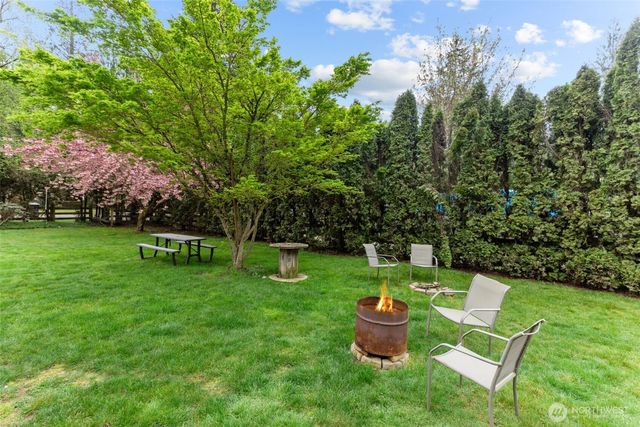 12921 208th Avenue Ct E, Bonney Lake, WA 98391