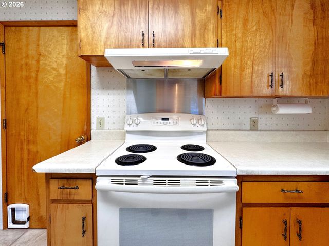 422 BUENA VISTA Loop, Brookings, OR 97415