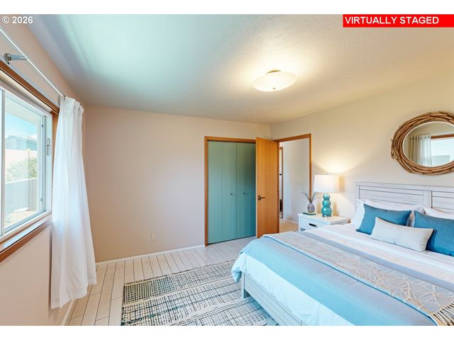 422 BUENA VISTA Loop, Brookings, OR 97415