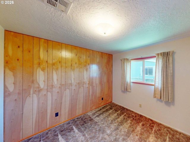 422 BUENA VISTA Loop, Brookings, OR 97415