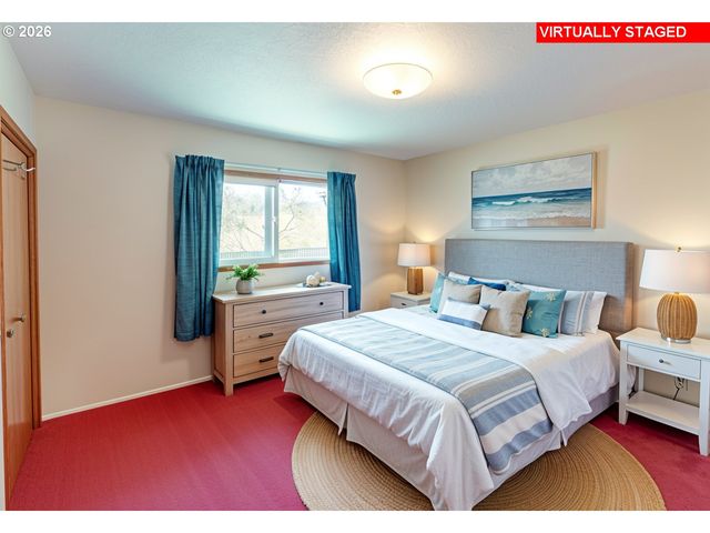 422 BUENA VISTA Loop, Brookings, OR 97415