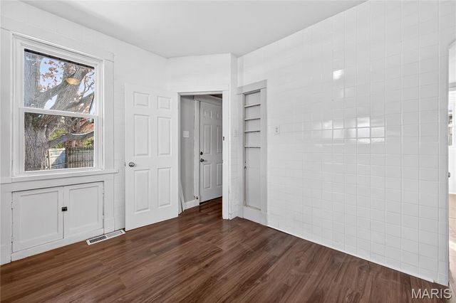 2212 Charlack Avenue, St Louis, MO 63114