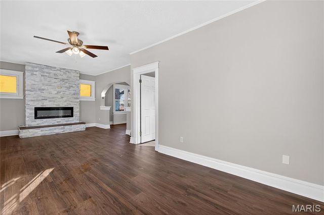 2212 Charlack Avenue, St Louis, MO 63114