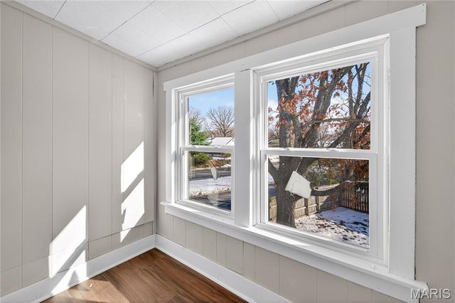 2212 Charlack Avenue, St Louis, MO 63114